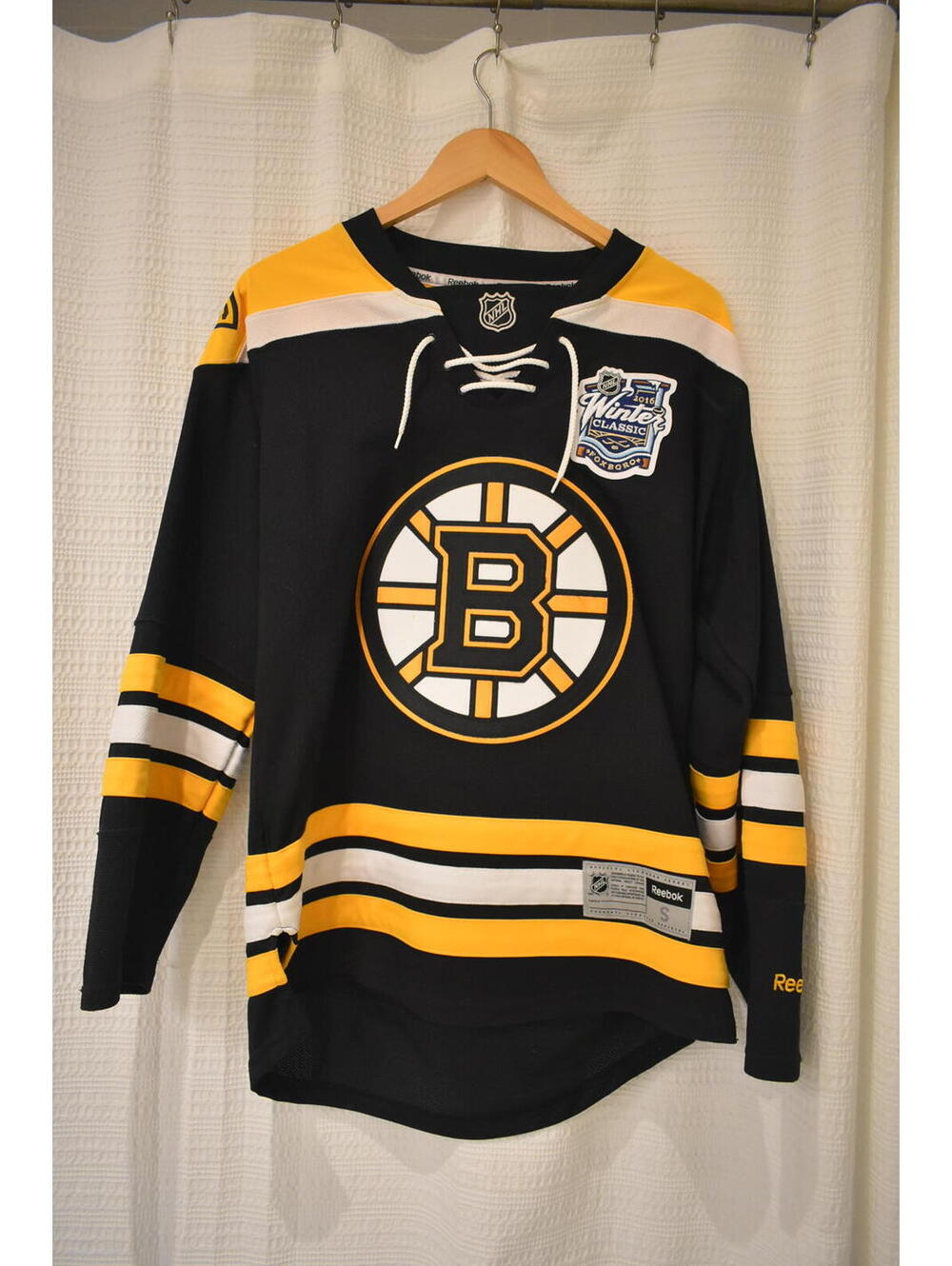 Boston Bruins NHL Reebok 2016 Winter Classic Hockey Jersey Size S